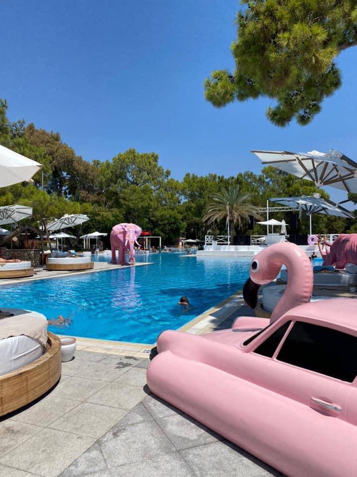 RIXOS Sungate